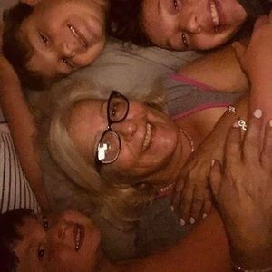 Meet your Posher, Denise